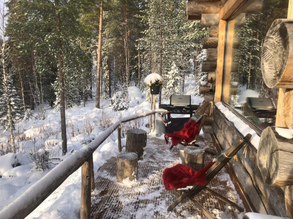 Log Cabin In Lapland By The River Rovaniemi Exterior photo